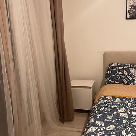 Appartement Cosy Et Bien Equipe Nanterre Dış mekan fotoğraf